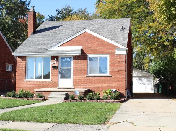 27909 Joan St, Saint Clair Shores, MI 48081