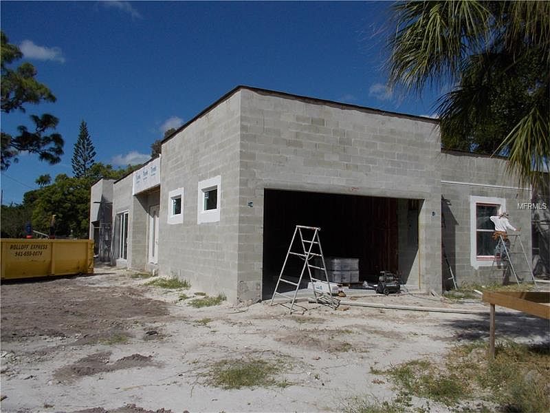 1st image of 720 S Shade Ave
