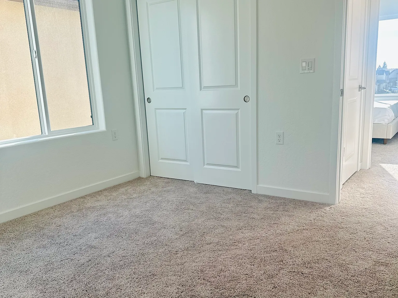 3 bed, 2.5 bath, 1713 sqft, $650 — Photo 3
