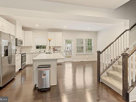 5th image of 4502 Joseph Bristow Ln