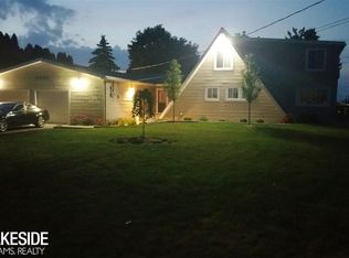 28075 E Duluth St, Harrison Township, MI 48045