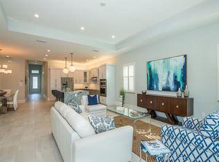 684 108th Ave N, Naples, FL 34108
