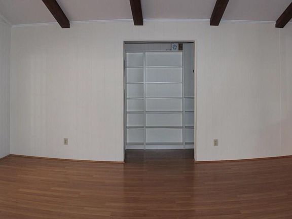 4th image of 382 Chateau La Salle Dr #382