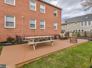 130 S 29th St APT 5, Purcellville, VA