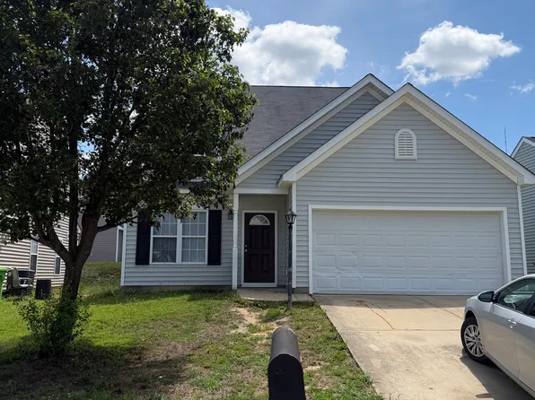 2001 Red Quartz Dr, Raleigh, NC 27610