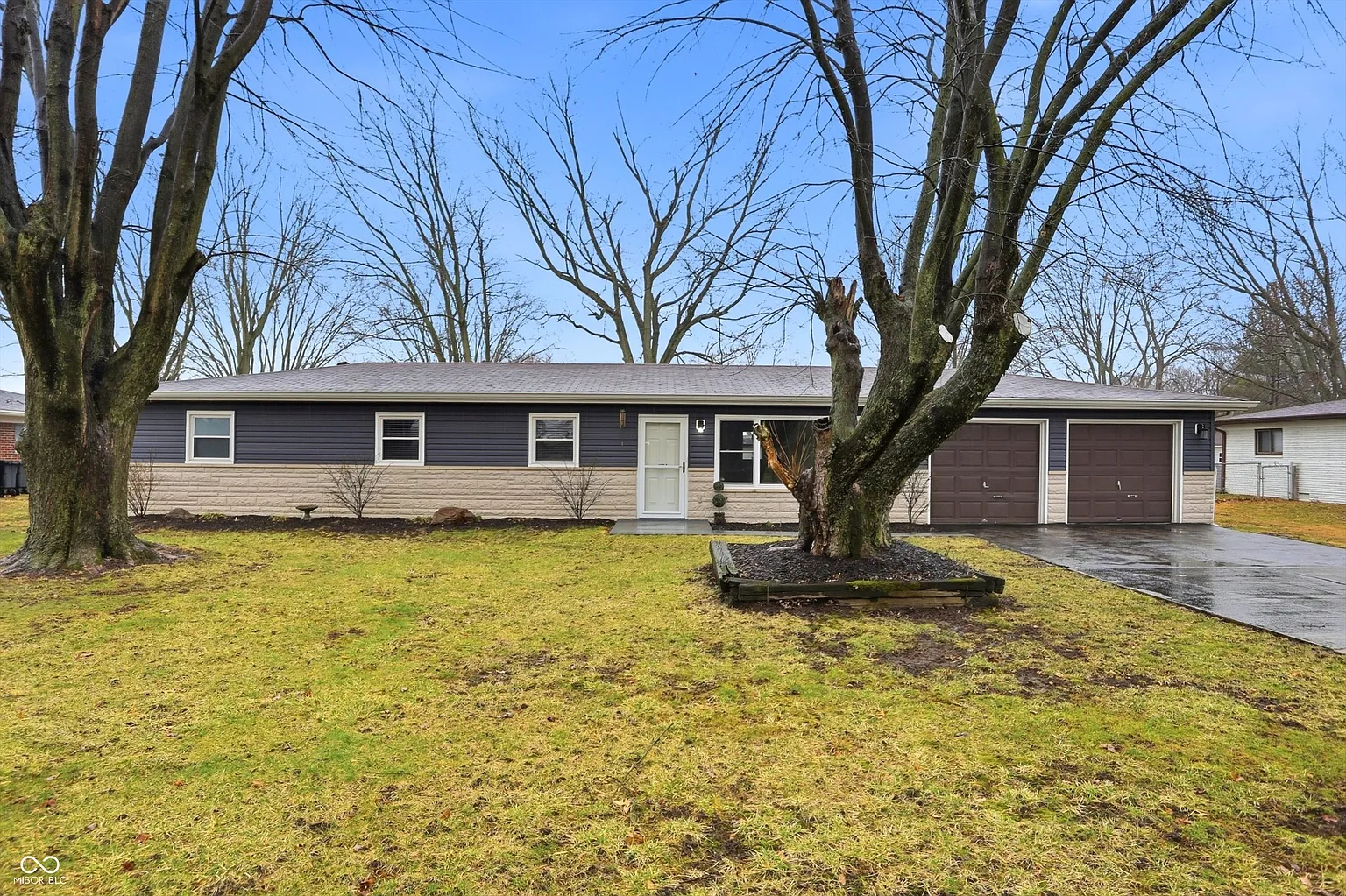 1134 N County Road 900 E photo 1