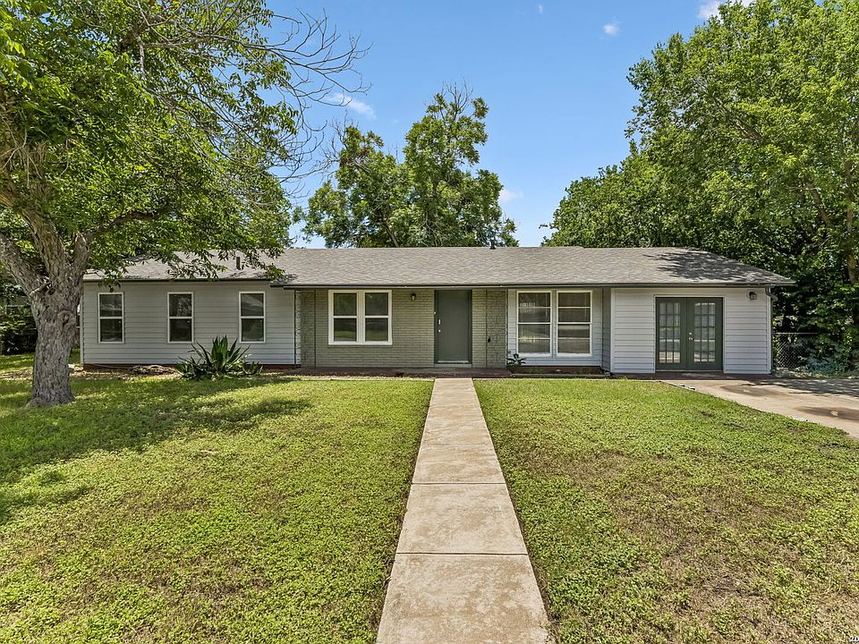 1st image of 1411 HUMMINGBIRD LN