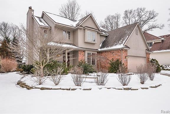 2nd image of 1058 Long Leaf Ct