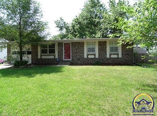 5133 SW 32nd St, Topeka, KS 66614