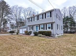 27 Alden St, Foxboro, MA 02035