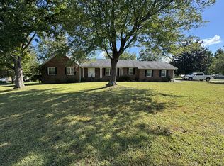 645 Doak Rd, Manchester, TN 37355