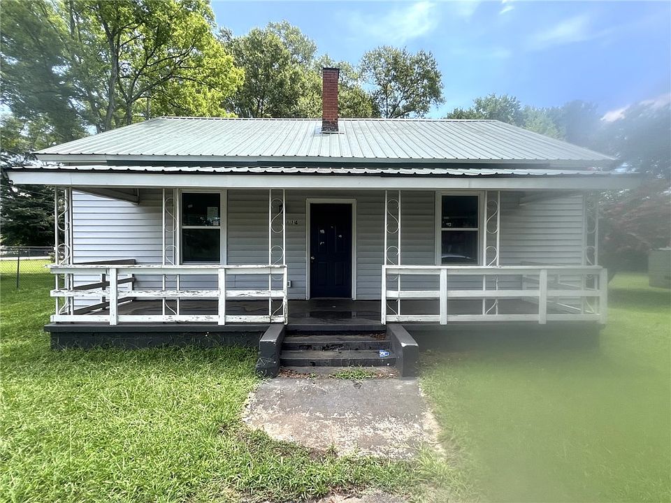 1st image of 114 Shirley St