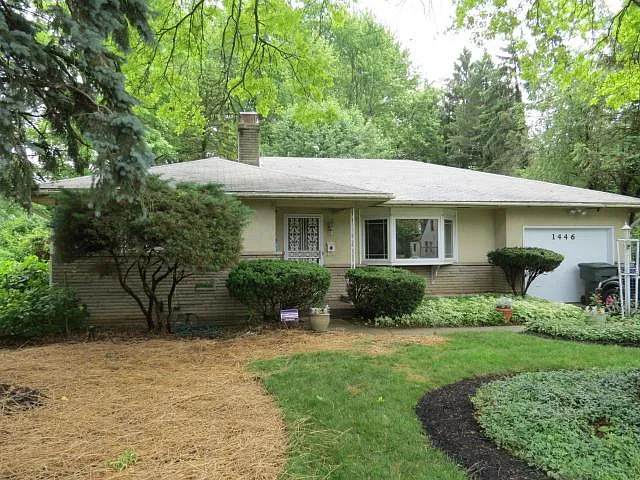 1446 Fairwood Ave photo 1
