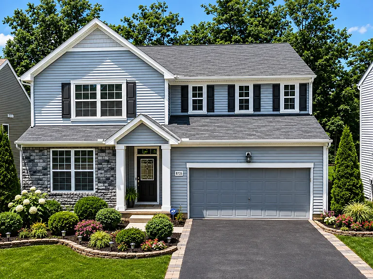 8735 Hawks Grove Ct — Photo 1