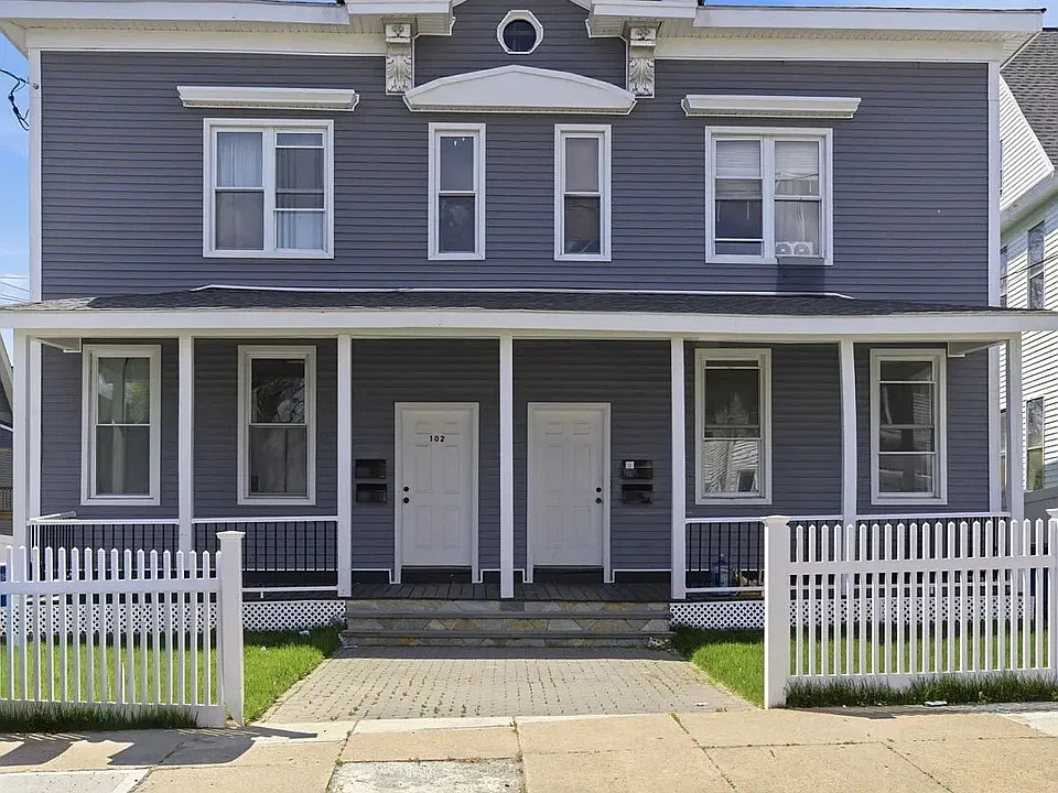 100 Putnam St #2L