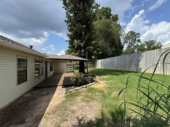 5th image of 1222 Pinnacle Dr