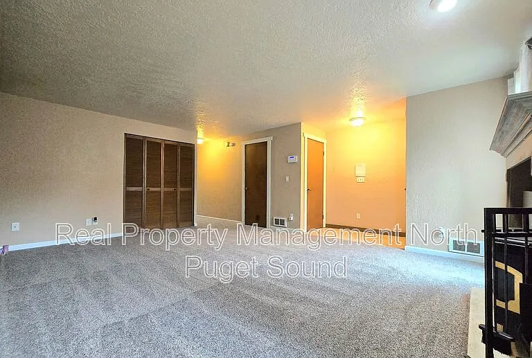 12600 4th Ave W #9C — Photo 3