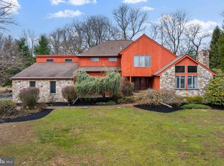 19 Foxcroft Dr, Princeton, NJ