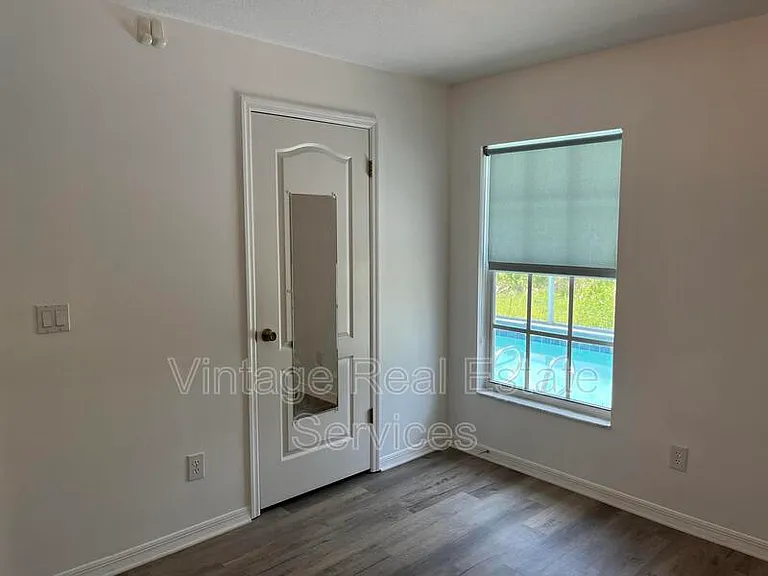 9411 Willow Cove Ct — Photo 20