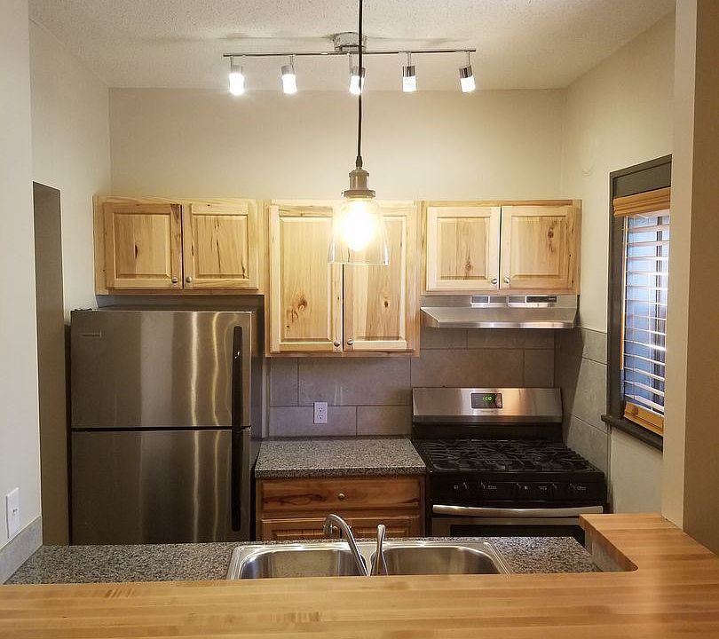 2nd image of 1500 Park Ave #306