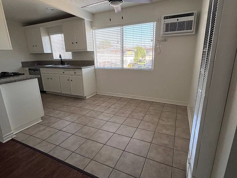 La Villa Descanso Apartments — Photo 20