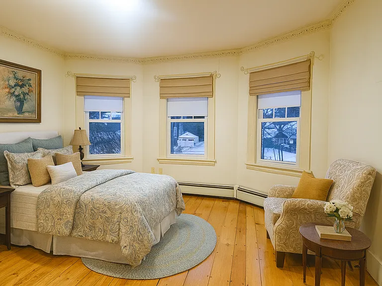76 Walnut St — Photo 23