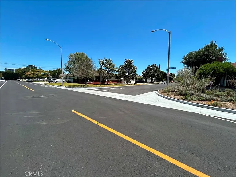 1301 W Laster Ave #ADU — Photo 2