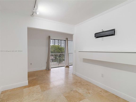 5th image of 1650 NE 115th St APT 407