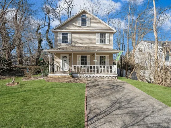 58 Orchid Drive, Kings Park, NY 11754