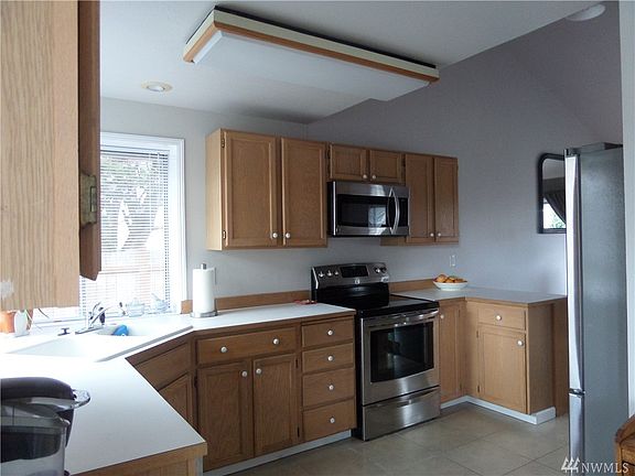 2nd image of 1119 Berilla Dr