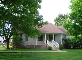 6938 Carter Rd E, Westmoreland, TN 37186