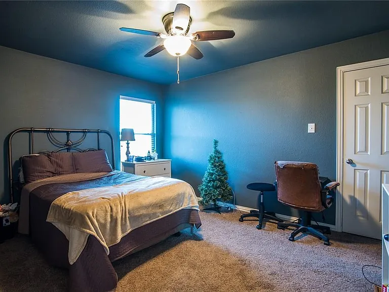 1412 Kittyhawk Dr — Photo 18