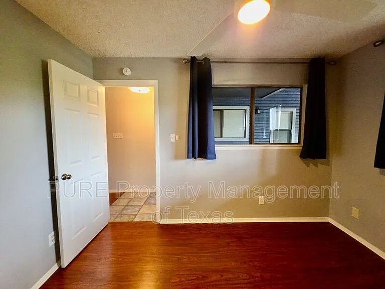 2500 Burleson Rd #521 — Photo 13