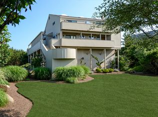 391 Dune Rd, Westhampton, NY 11978