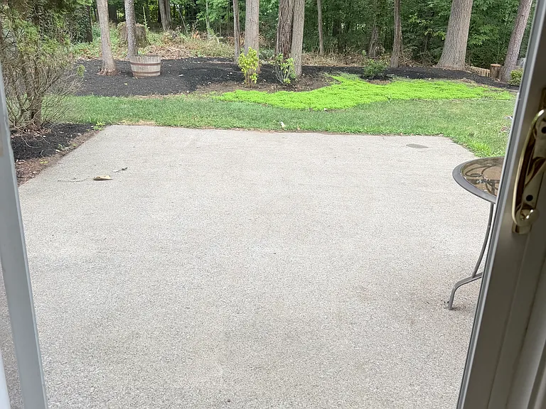 44 Thimbleberry Rd — Photo 2