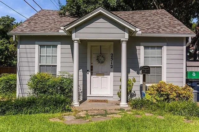 2512 Thomas Pl