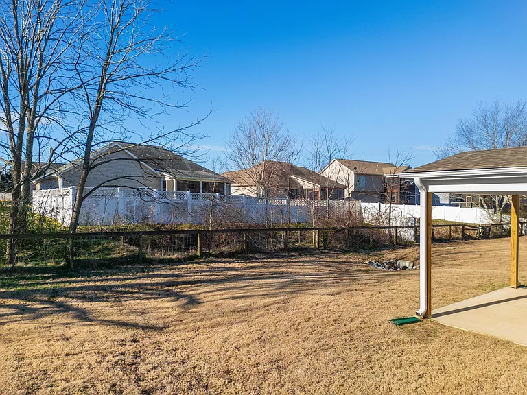 8192 Watercolour Ln — Photo 29