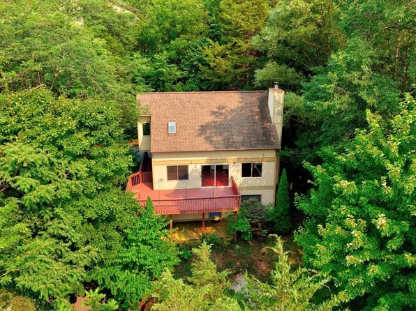 1170 Lincolnshire Dr, Harrisonburg, VA 22802