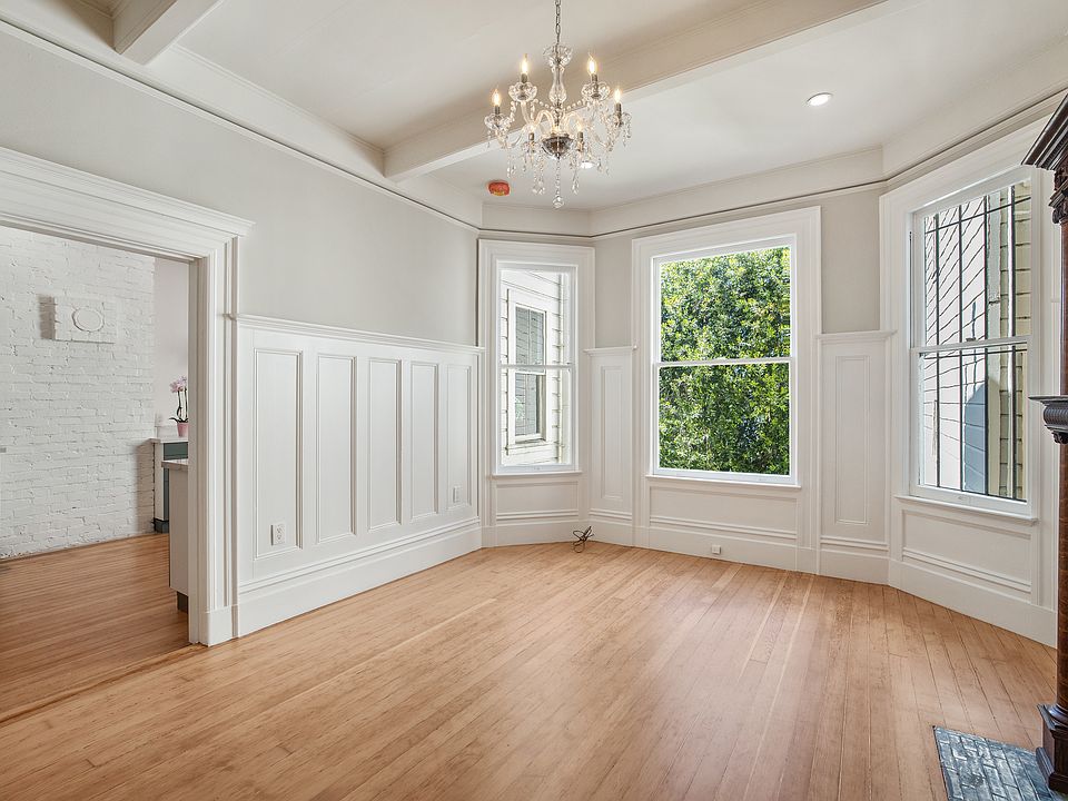 Garden side dining room with view to kitchen