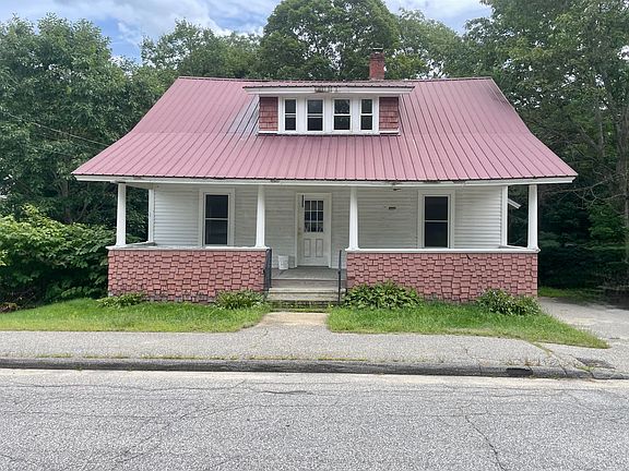 2nd image of 44 Pine Street