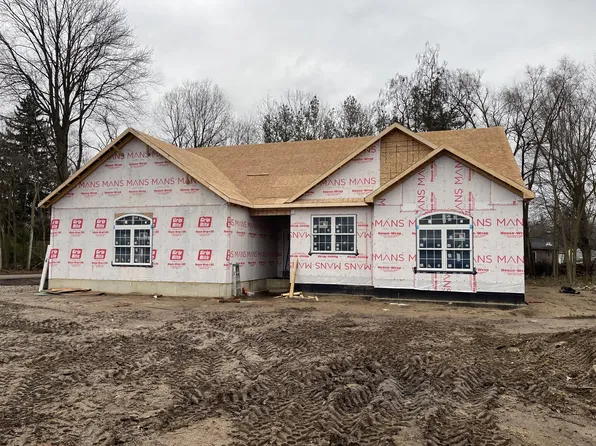 50201 W Huron River Dr, Belleville, MI 48111