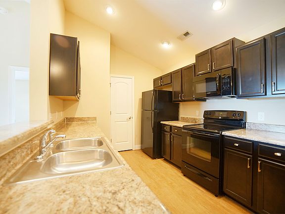 5th image of 320 Capstone Dr APT 202