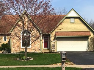 971 Almond Dr, Aurora, IL 60506