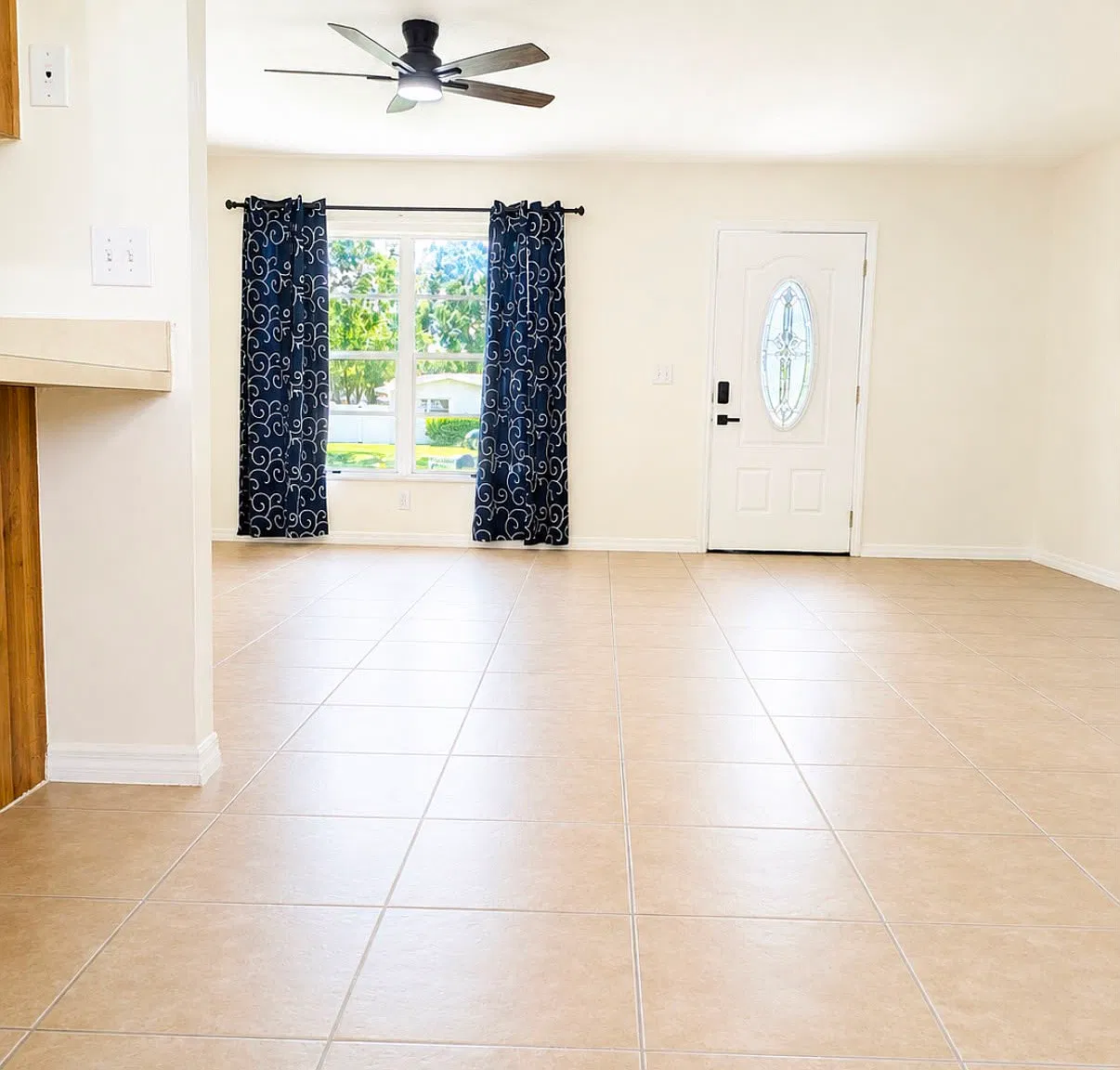 3 bed, 1434 sqft, $2,300 — Photo 2