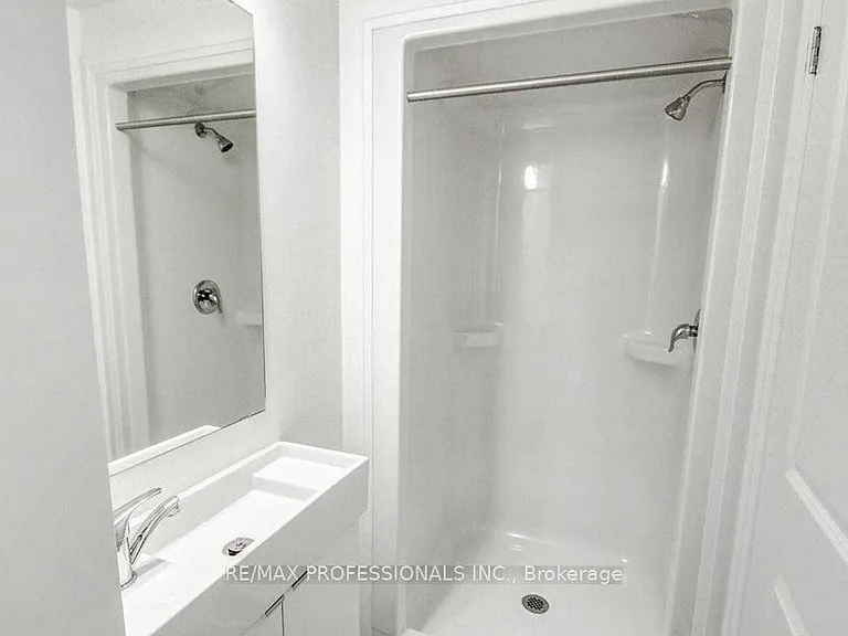 1900 Simcoe St N #444 — Photo 10