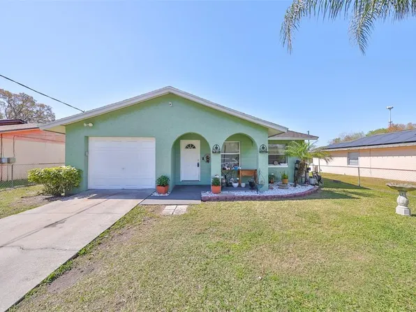 705 Douglas St, Plant City, FL 33563