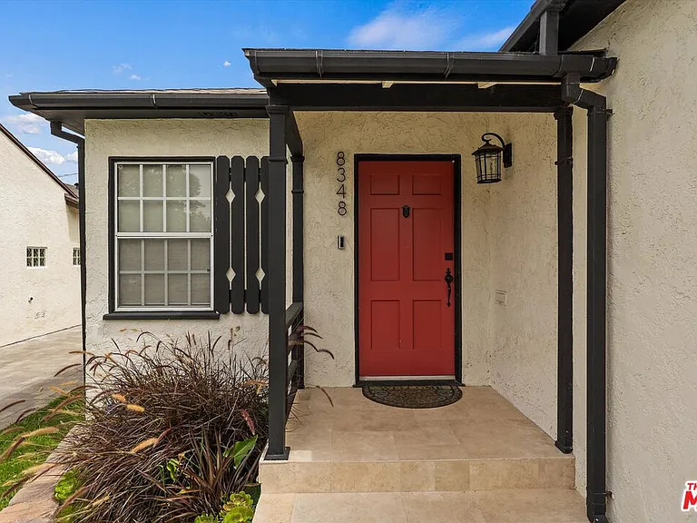 8348 Reading Ave — Photo 34