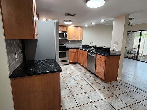 4. 2405 W Mississippi Ave_kitchen_c