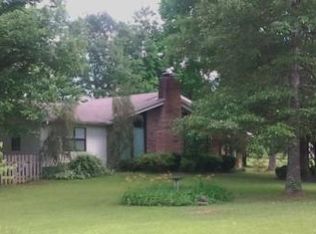 110 Cooper Dr, Bruce, MS 38915