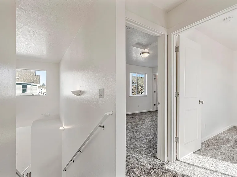 7761 Wyeth Ct — Photo 14